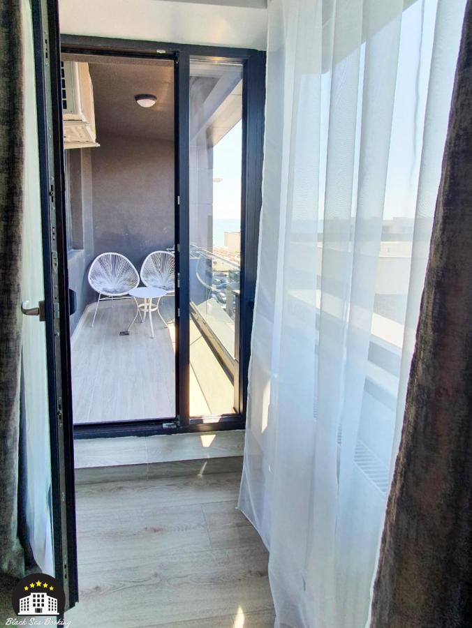 Black Sea Booking - Oana Navodari Dış mekan fotoğraf
